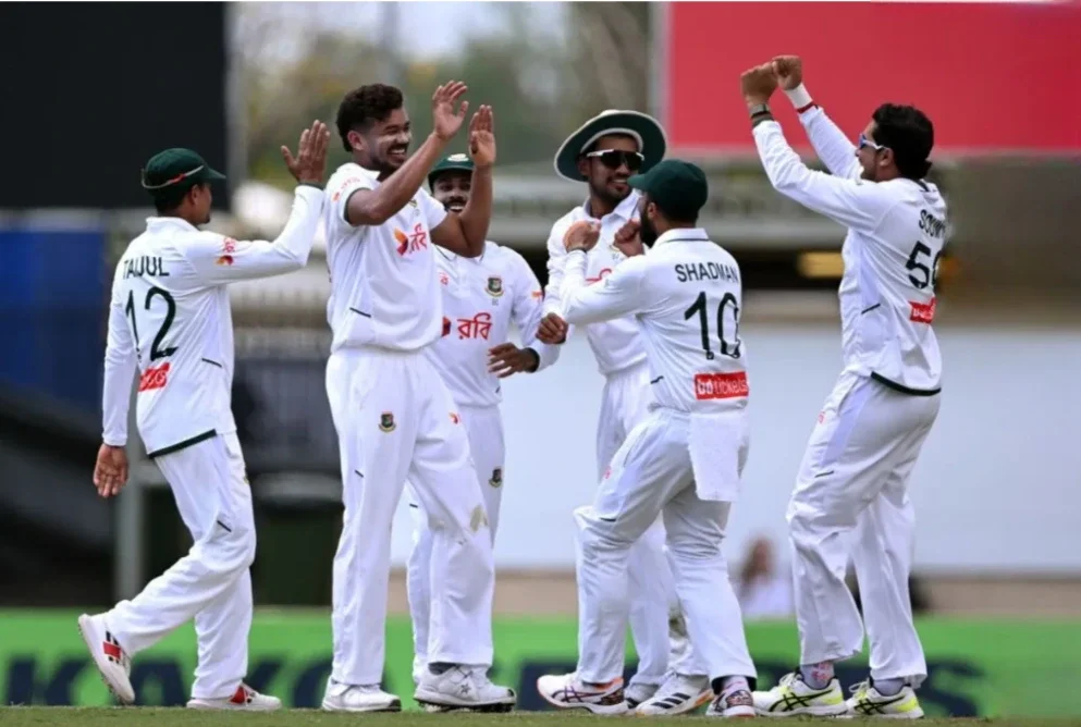 AUS vs BAN: जीत के बाद बांग्लादेशी कप्तान का बड़ा बयान, कहा- 11 खिलाड़ियों को मिलना चाहिए अवॉर्ड