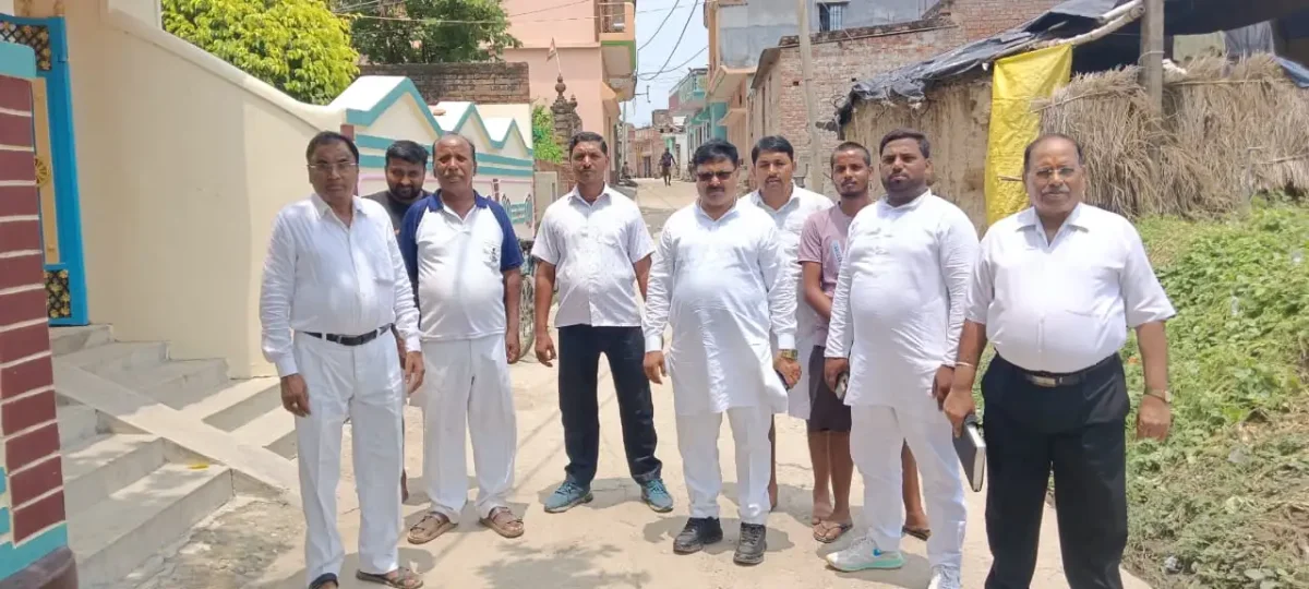 मुगलसराय में मुकेश शर्मा का जनसंपर्क अभियान तेज, 2027 चुनाव पर टिकी निगाहें